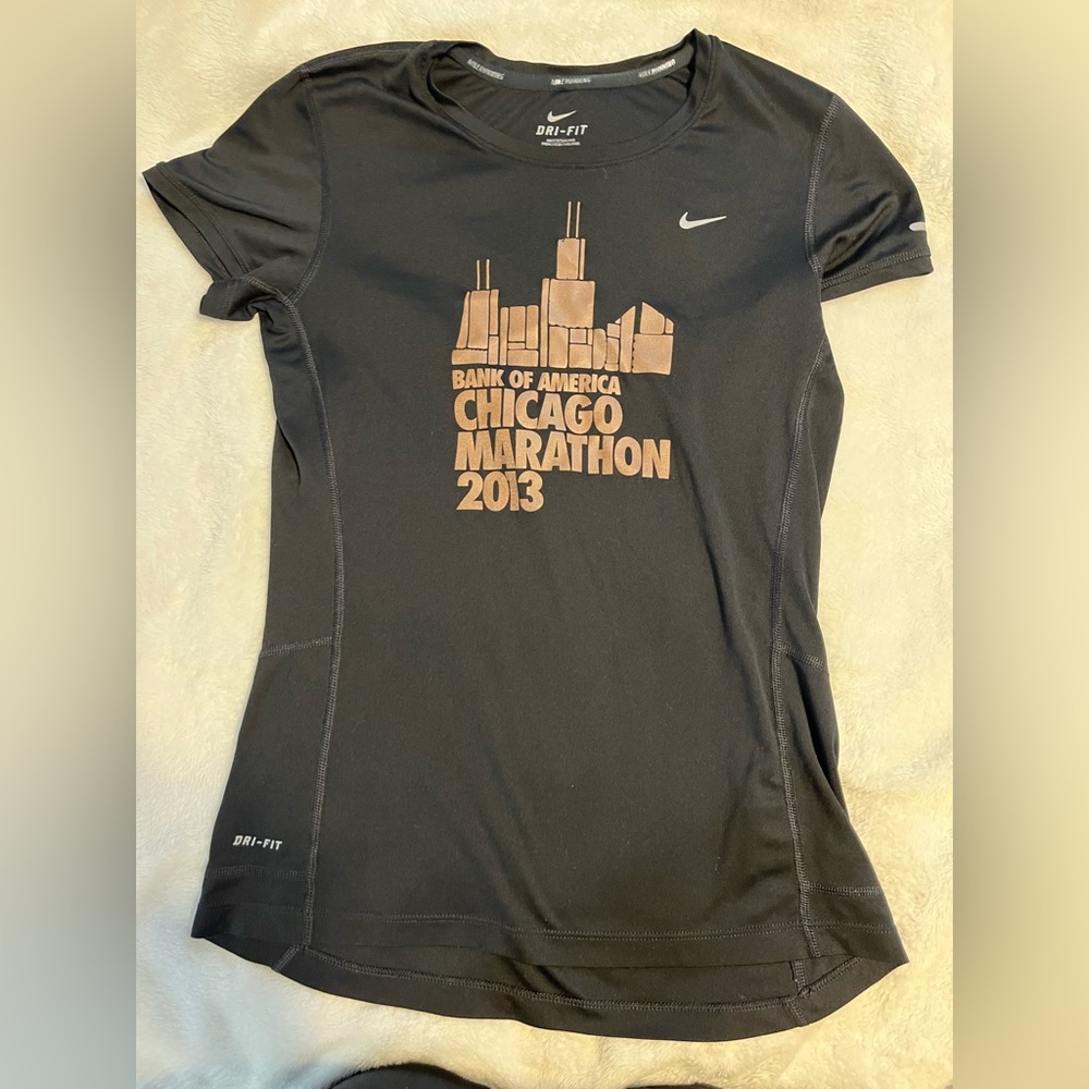 Nike Dri-FIT black t shirt women Size small